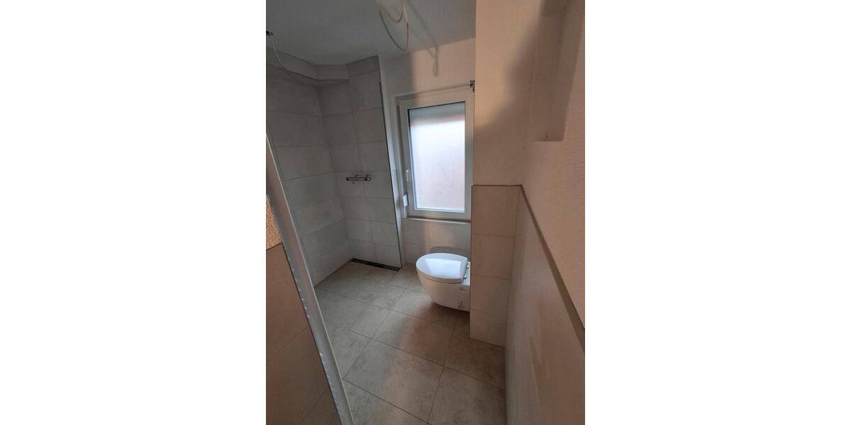 Etagenwohnung Werneck - 3 Zimmer, 85 m&sup2;, 850&euro; | Angebot:26040545