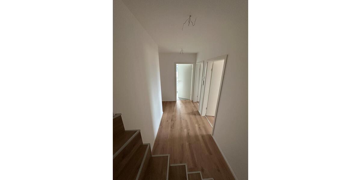 Etagenwohnung Wiesentheid - 5 Zimmer, 110 m&sup2;, 1.250&euro; | Angebot:26030583