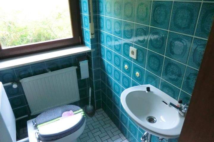 Einfamilienhaus Stadtlauringen - 5 Zimmer, 155 m&sup2;, 325.000&euro; | Angebot:25747530