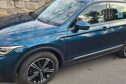 VW Tiguan 63.000 km 28.500 &euro; Estenfeld 97230