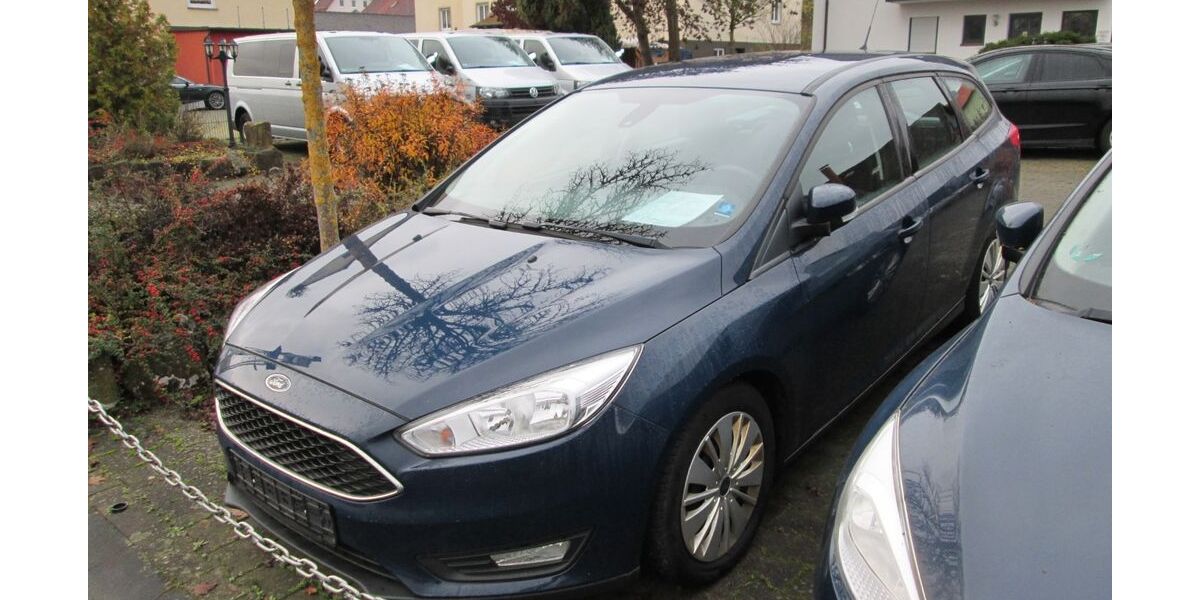Ford Focus 54.350 km 10.990 &euro; Niederlauer 97618