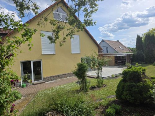 Wohn- und Geschäftshaus mit Lagerflächen, herrlicher Blick, 3 Garagen-StPl, + 4 StPl, in 97534 Waigolshausen-Hergolshausen zwischen Würzburg Schweinfurt Volkach - Einfamilienhaus Waigolshausen Waigolshausen | Angebot:27093957