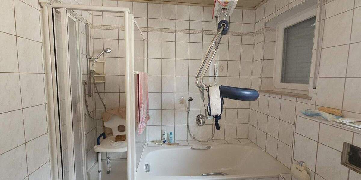 Mehrfamilienhaus, Wohnhaus Prosselsheim - 9 Zimmer, 249 m&sup2;, 469.000&euro; | Angebot:25696246