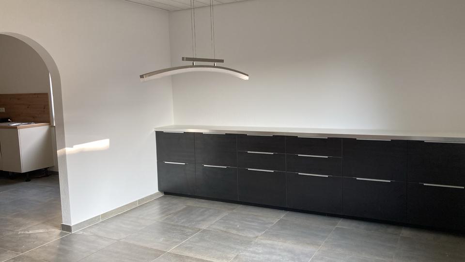 Erdgeschoßwohnung Sulzfeld - 4 Zimmer, 120 m&sup2;, 950&euro; | Angebot:25229438