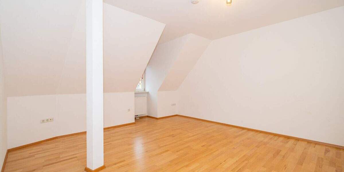 Etagenwohnung Schweinfurt Altstadt - 4 Zimmer, 104 m&sup2;, 359.900&euro; | Angebot:25779408