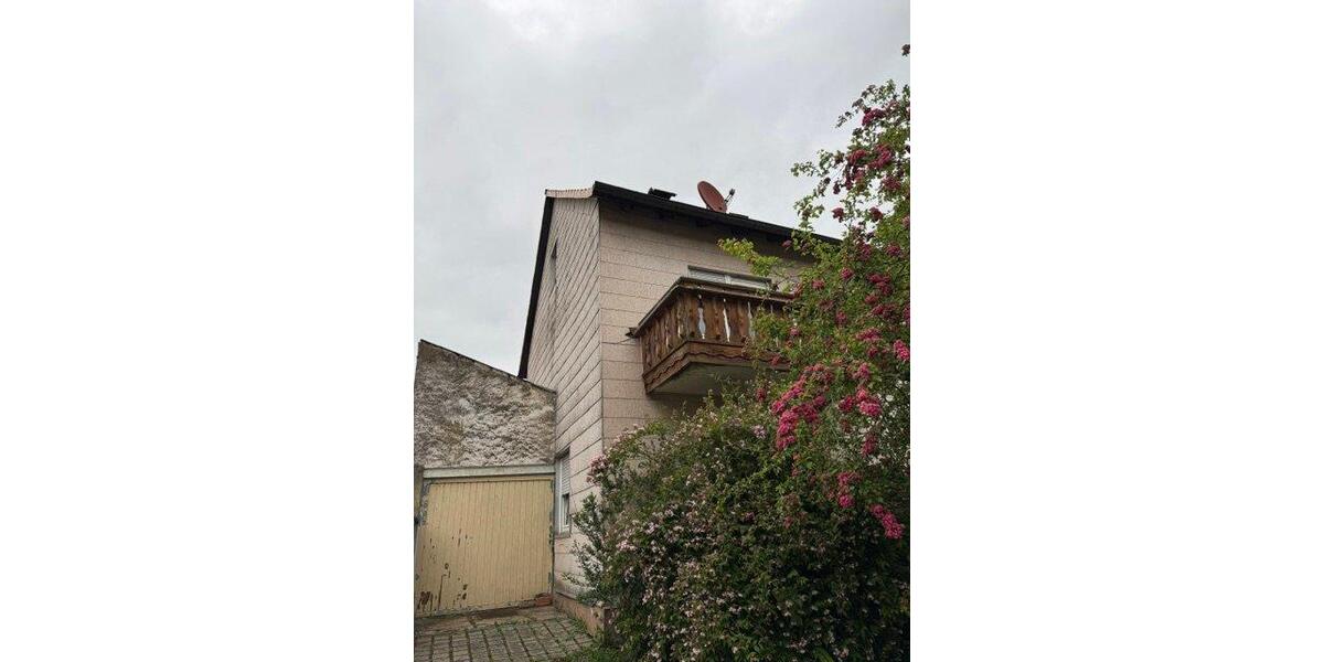 Einfamilienhaus Oberschwarzach - 5 Zimmer, 180 m&sup2;, 149.000&euro; | Angebot:26539804