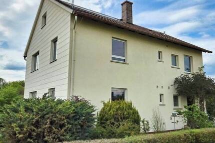 Haus Hofheim - 7 Zimmer, 150 m&sup2;, 265.000&euro; | Angebot:26930532