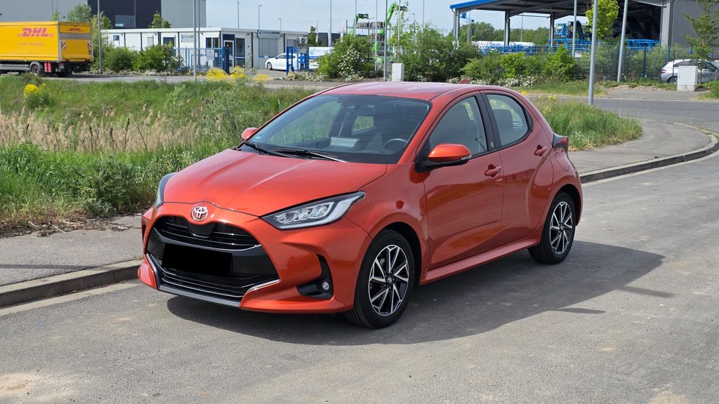 Toyota Yaris 33.735 km 14.600 &euro; Bergrheinfeld 97493