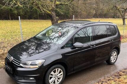VW Touran 196.162 km 11.500 &euro; Knetzgau 97478