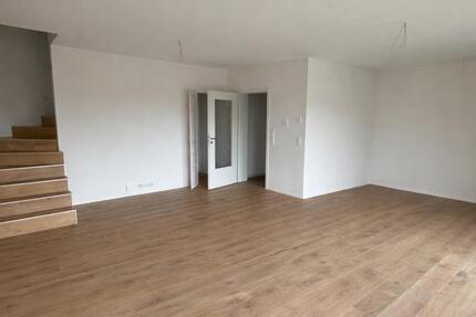 Wohnung Wiesentheid - 5 Zimmer, 110 m&sup2;, 1.250&euro; | Angebot:26030583