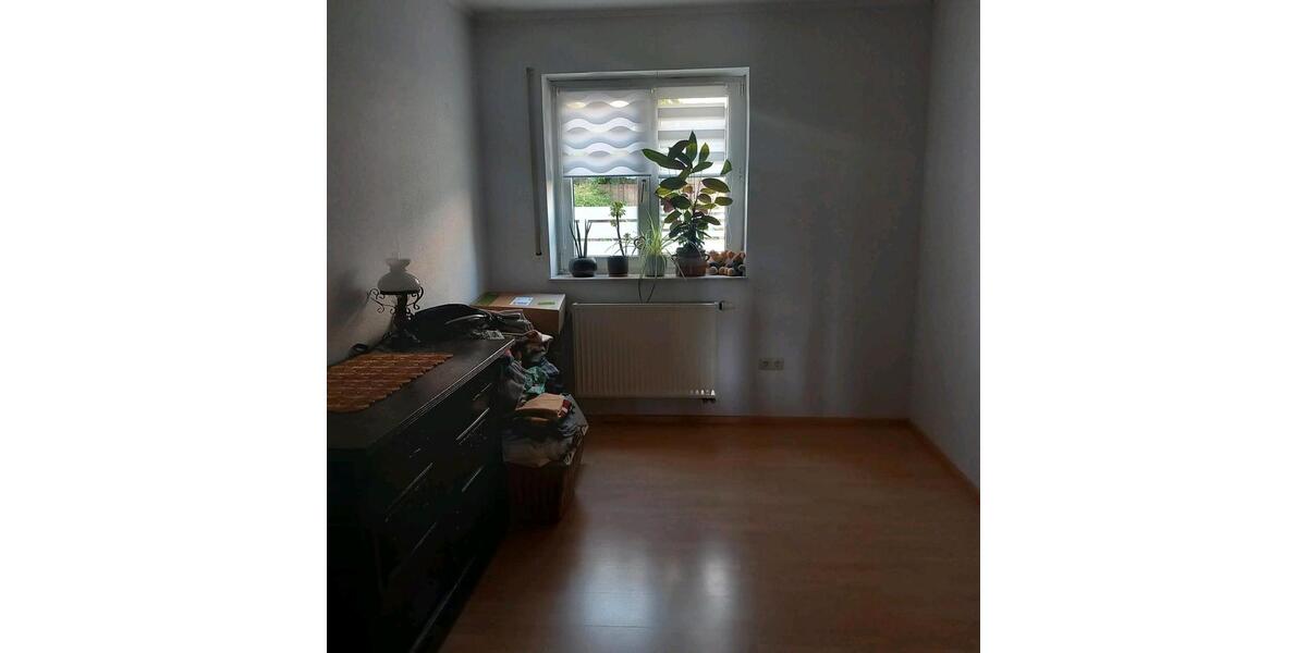 Etagenwohnung Arnstein - 3 Zimmer, 85 m&sup2;, 710&euro; | Angebot:26047313
