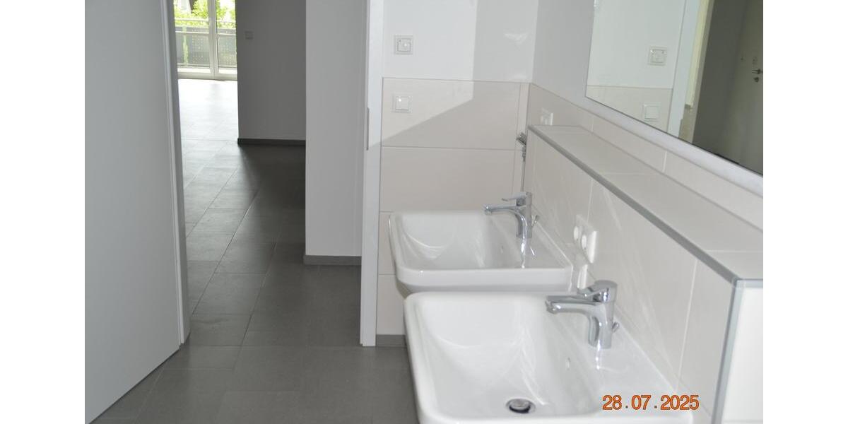 Etagenwohnung Schweinfurt Haardt - 3 Zimmer, 120 m&sup2;, 1.380&euro; | Angebot:25376386