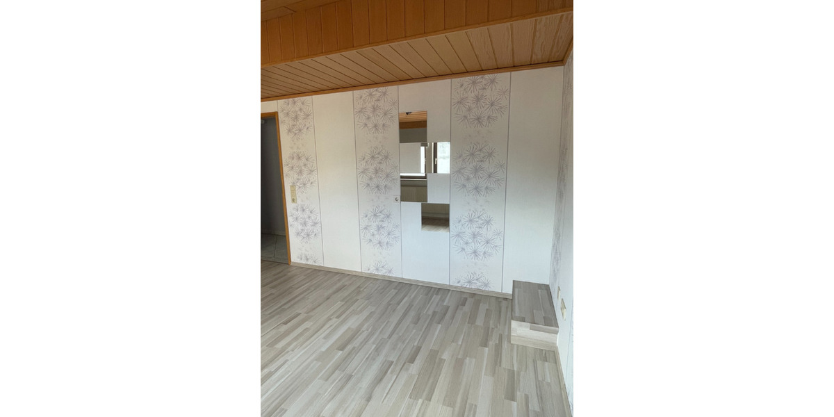 Dachgeschoßwohnung Bad Kissingen - 2 Zimmer, 53 m&sup2;, 450&euro; | Angebot:25942784