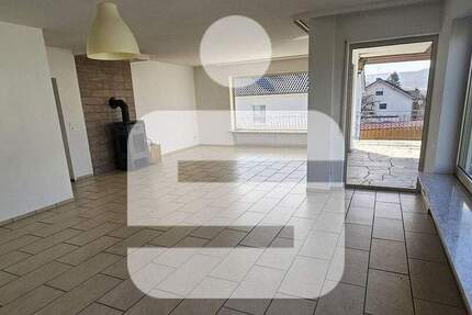 Wohnung Euerdorf - 4 Zimmer, 140 m&sup2;, 195.000&euro; | Angebot:25927435