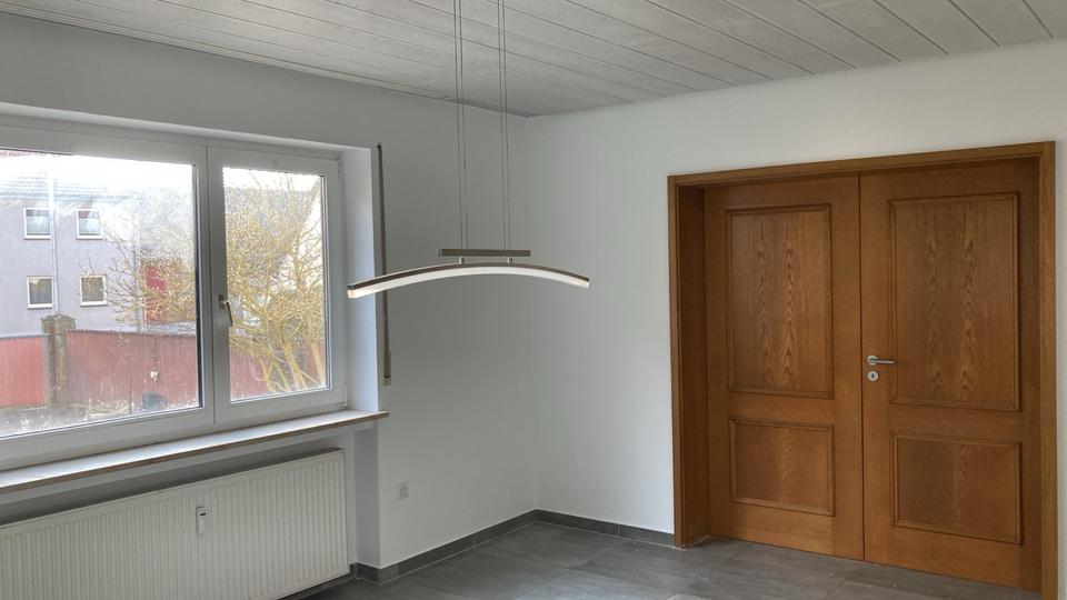 Erdgeschoßwohnung Sulzfeld - 4 Zimmer, 120 m&sup2;, 950&euro; | Angebot:25229438