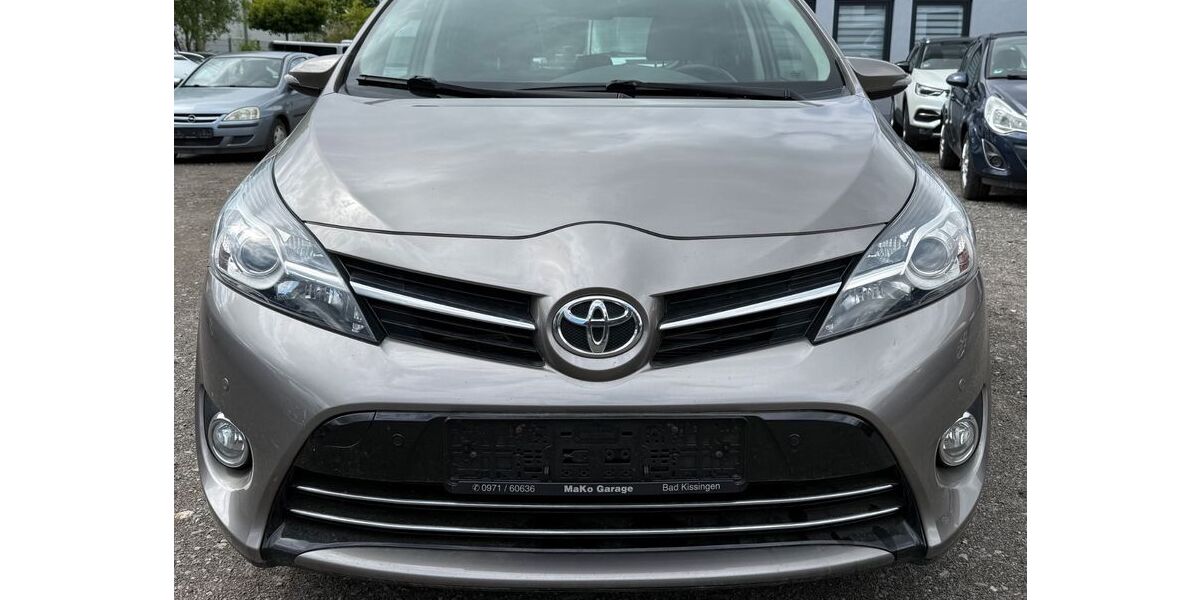 Toyota Verso 113.000 km 9.790 &euro; Bad Kissingen 97688