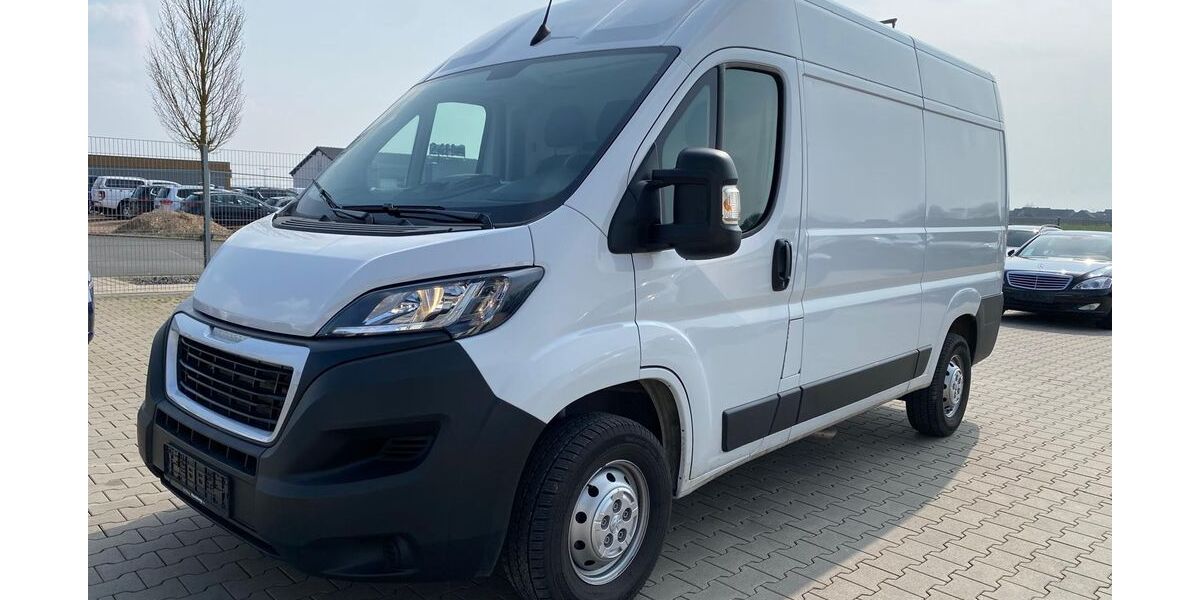 Peugeot Boxer 9.007 km 23.999 &euro; Bergtheim 97241