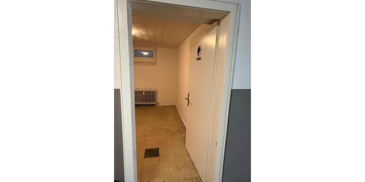 Erdgeschoßwohnung Schweinfurt Haardt - 6 Zimmer, 238 m&sup2;, 249.800&euro; | Angebot:26951755