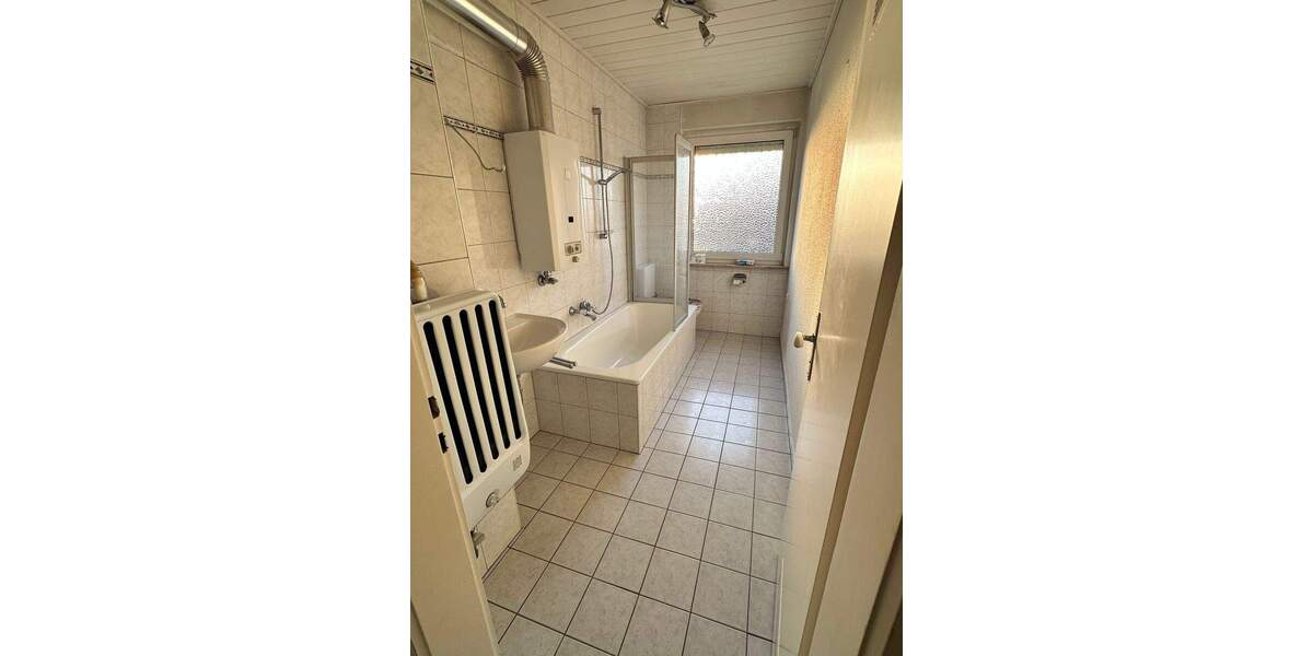 Etagenwohnung Schweinfurt Innenstadt - 3 Zimmer, 75 m&sup2;, 145.000&euro; | Angebot:25670333