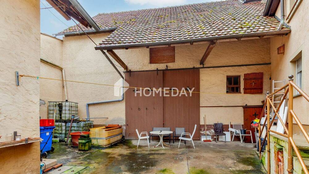 Einfamilienhaus Bergtheim Opferbaum - 8 Zimmer, 220 m&sup2;, 335.000&euro; | Angebot:25684249