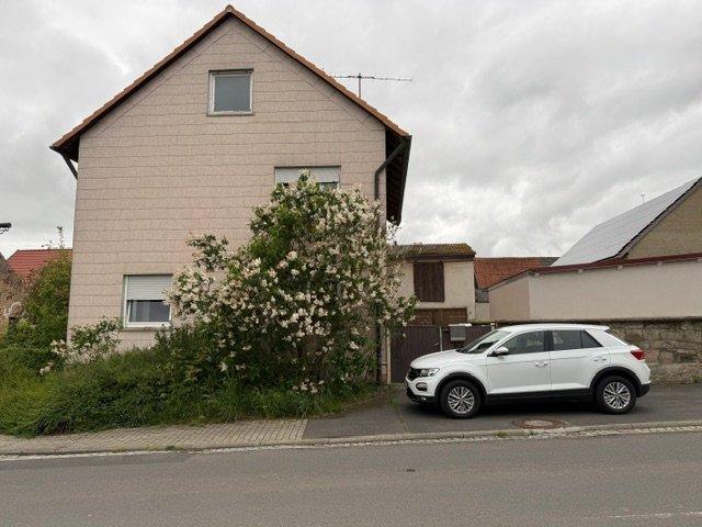 Einfamilienhaus Oberschwarzach - 5 Zimmer, 180 m&sup2;, 149.000&euro; | Angebot:26539804