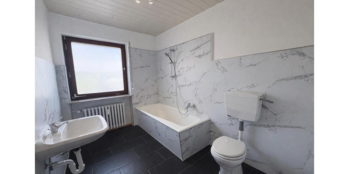 Erdgeschoßwohnung Poppenhausen - 2 Zimmer, 69 m&sup2;, 129.000&euro; | Angebot:26038380