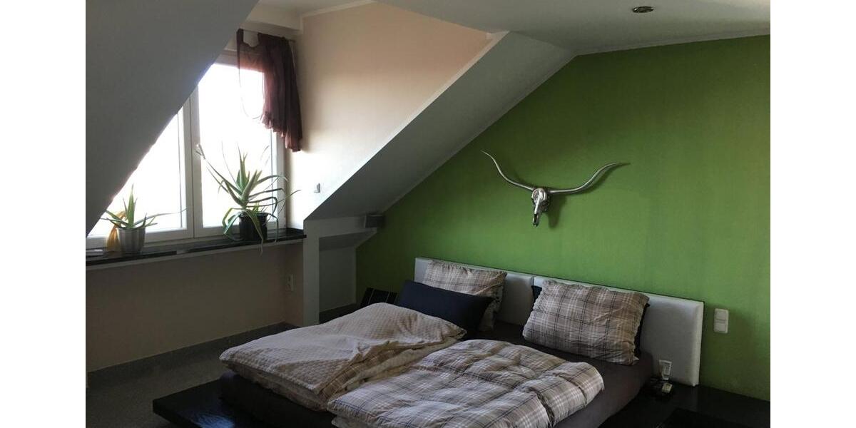 Dachgeschoßwohnung Kolitzheim - 5 Zimmer, 110 m&sup2;, 880&euro; | Angebot:24884524