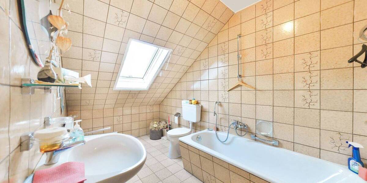 Einfamilienhaus Oberthulba Frankenbrunn - 7 Zimmer, 181 m&sup2;, 240.000&euro; | Angebot:26160816