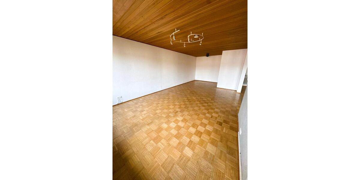 Maisonettenwohnung Maßbach - 5 Zimmer, 146 m&sup2;, 1.250&euro; | Angebot:25965571