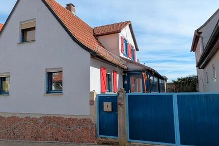 Haus Hofheim in Unterfranken - 4 Zimmer, 83 m&sup2;, 129.000&euro; | Angebot:26348502
