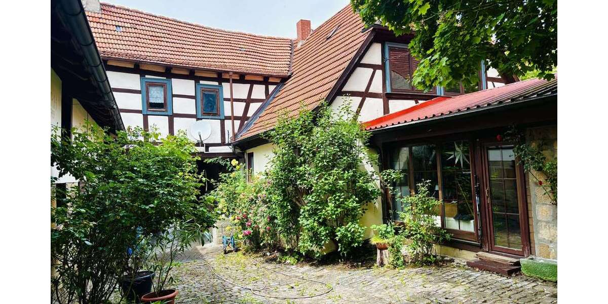 Einfamilienhaus Hofheim - 10 Zimmer, 280 m&sup2;, 340.000&euro; | Angebot:26894477