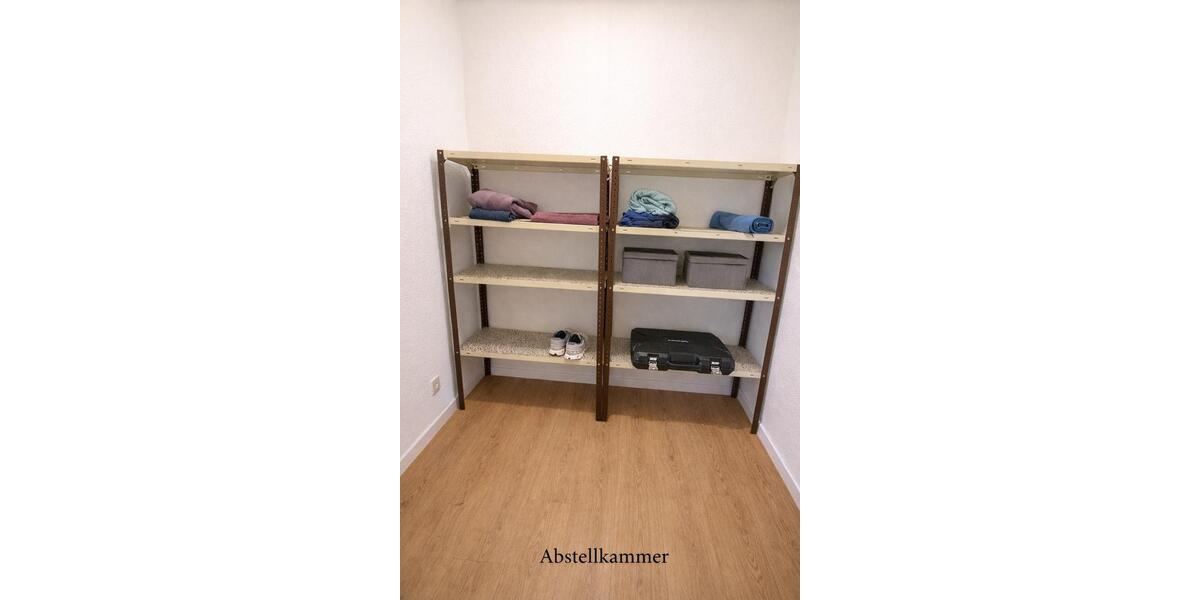 Etagenwohnung Niederwerrn - 3 Zimmer, 80 m&sup2;, 800&euro; | Angebot:25303508