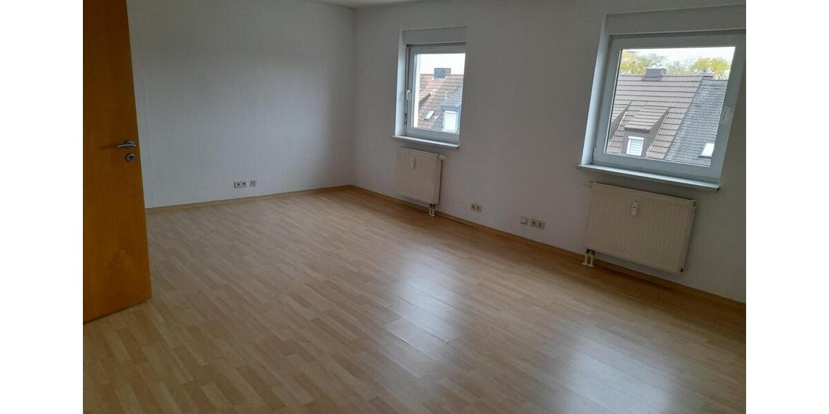 Etagenwohnung Schweinfurt Bellevue - 3 Zimmer, 90 m&sup2;, 700&euro; | Angebot:25376392