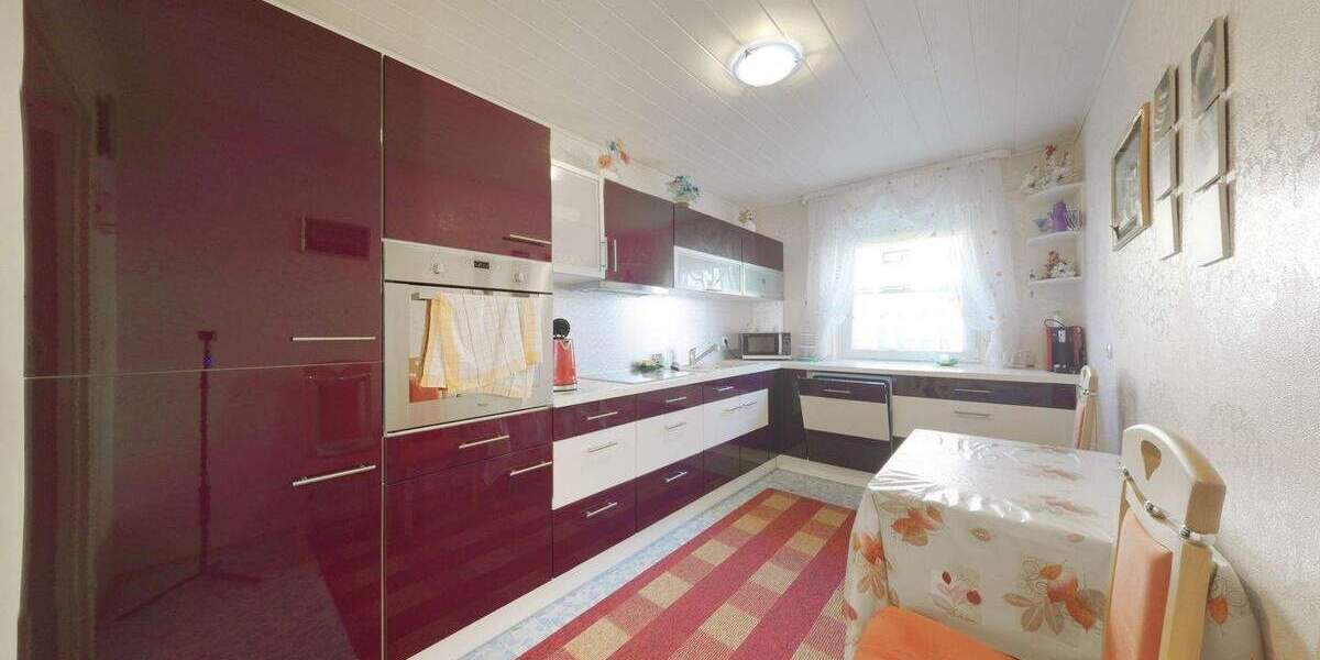 Etagenwohnung Schweinfurt Bergl - 3 Zimmer, 76 m&sup2;, 180.000&euro; | Angebot:25686778