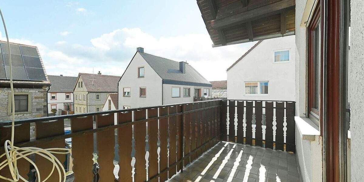 Einfamilienhaus Volkach Eichfeld - 1 Zimmer, 172 m&sup2;, 290.000&euro; | Angebot:25743799