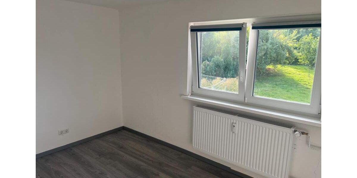 Etagenwohnung Elfershausen - 2 Zimmer, 68 m&sup2;, 610&euro; | Angebot:25175204