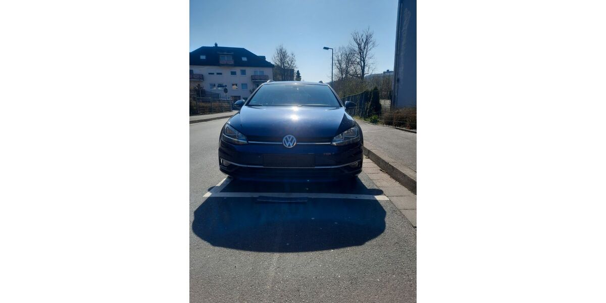 VW Golf 124.000 km 14.600 &euro; Bad Kissingen 97688