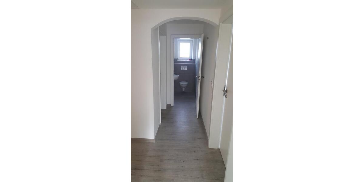 Etagenwohnung Hohenroth - 4 Zimmer, 114 m&sup2;, 1.140&euro; | Angebot:24841207