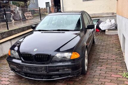 BMW 320 290.000 km 2.500 &euro; Üchtelhausen 97532