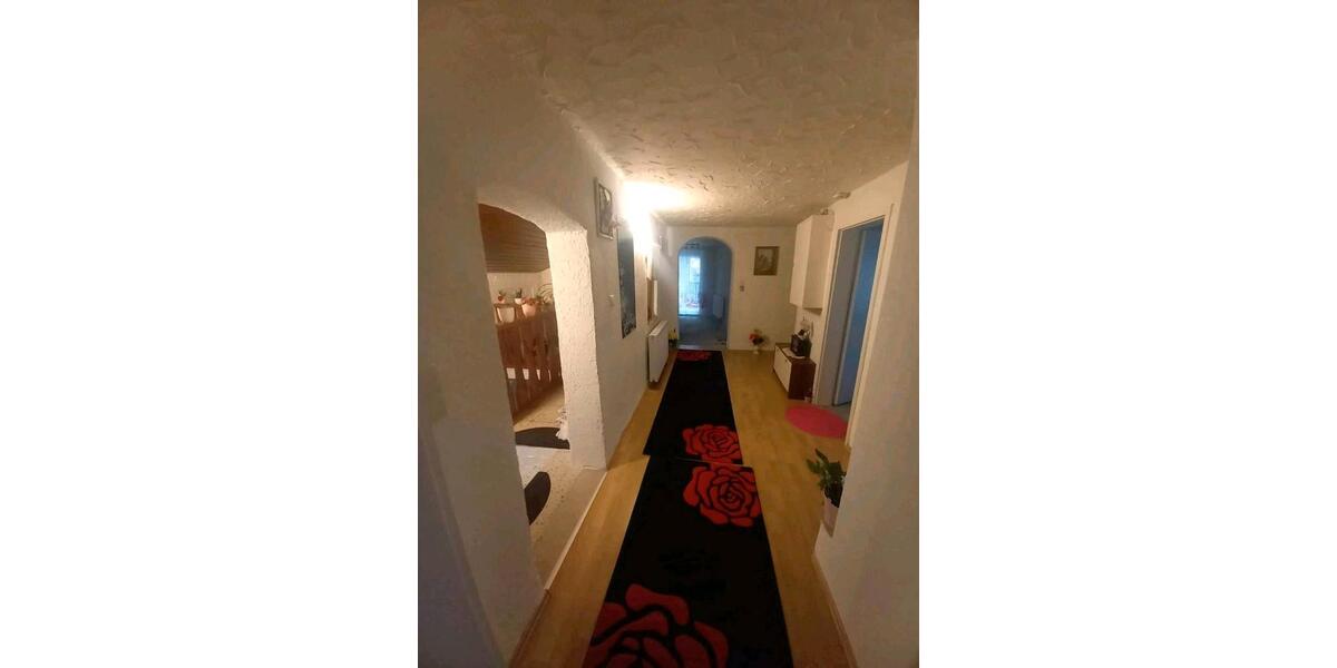 Einfamilienhaus Haßfurt - 7.5 Zimmer, 150 m&sup2;, 185.000&euro; | Angebot:25382606