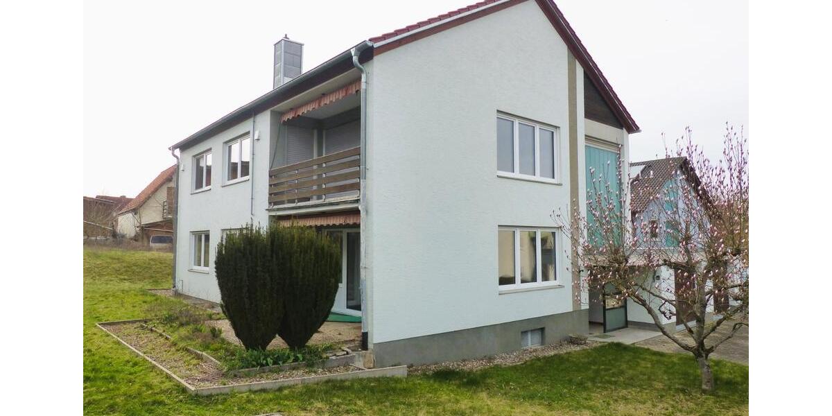 Mehrfamilienhaus, Wohnhaus Schwanfeld - 8 Zimmer, 200 m&sup2;, 425.000&euro; | Angebot:25921064