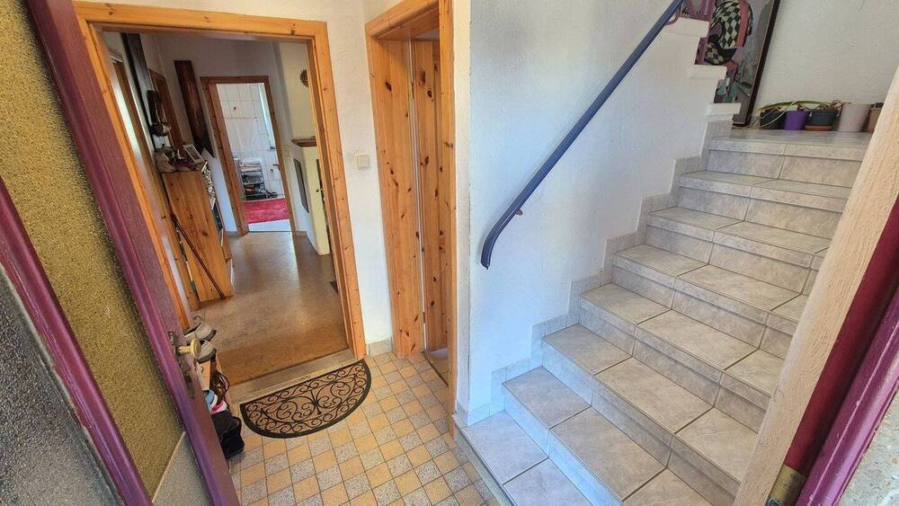 Mehrfamilienhaus, Wohnhaus Sulzthal - 6 Zimmer, 168 m&sup2;, 215.000&euro; | Angebot:26036802