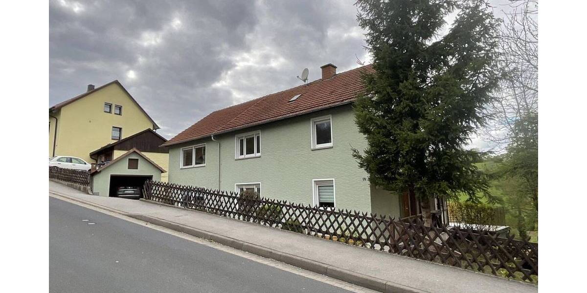 Einfamilienhaus Münnerstadt - 9 Zimmer, 235 m&sup2;, 245.000&euro; | Angebot:26751431