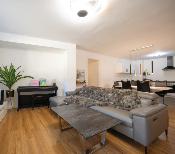 Etagenwohnung Bad Kissingen - 3.5 Zimmer, 100 m&sup2;, 222.222&euro; | Angebot:25270655