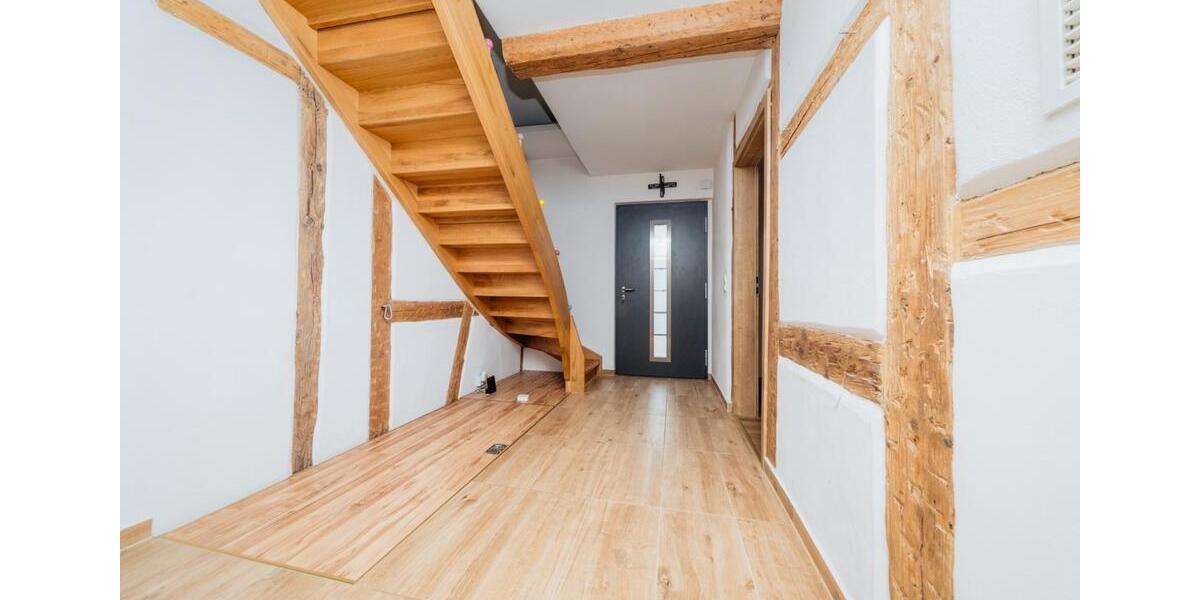 Einfamilienhaus Hohenroth - 6 Zimmer, 100 m&sup2;, 299.000&euro; | Angebot:26885769