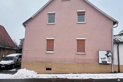 Haus Schweinfurt Haardt - 6 Zimmer, 150 m&sup2;, 170.000&euro; | Angebot:25427986