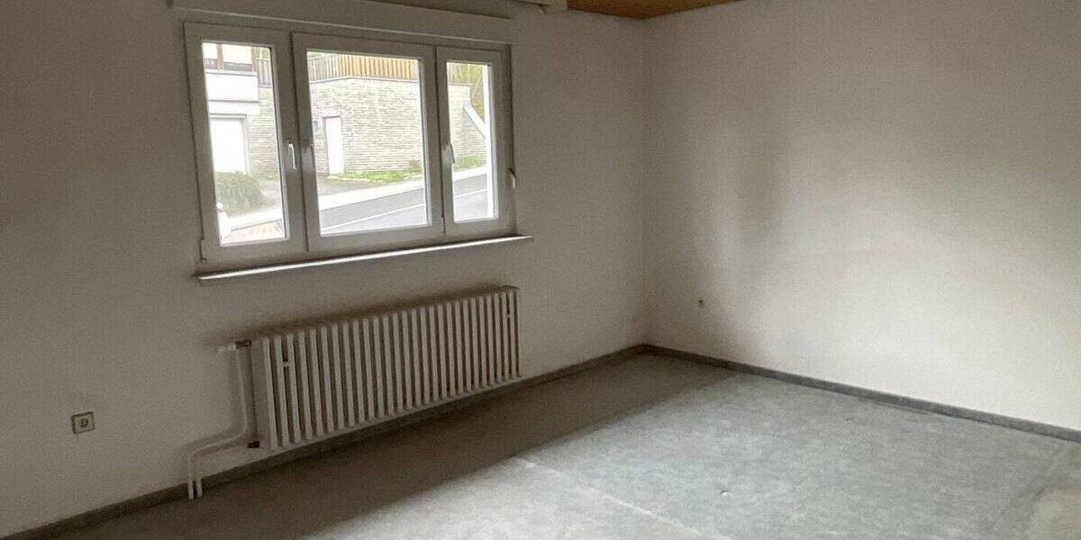 Einfamilienhaus Münnerstadt - 9 Zimmer, 235 m&sup2;, 245.000&euro; | Angebot:26751431