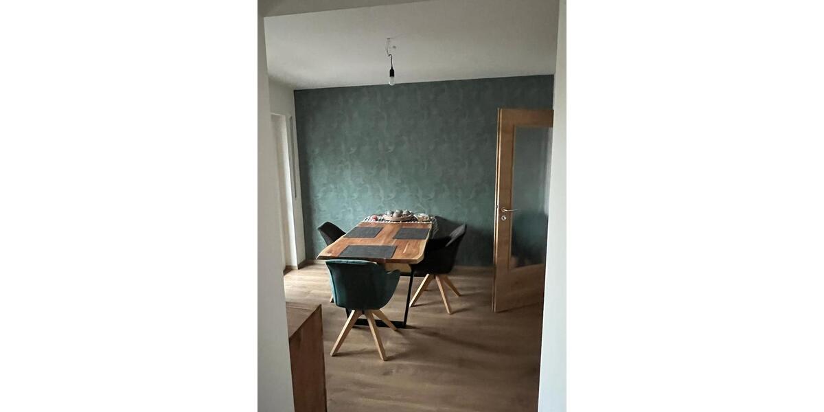 Etagenwohnung Poppenhausen - 3 Zimmer, 75 m&sup2;, 700&euro; | Angebot:26615845