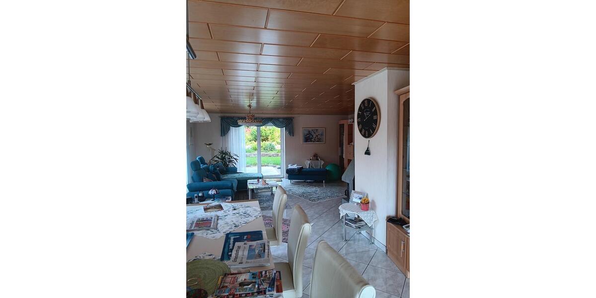 Einfamilienhaus Waigolshausen - 11 Zimmer, 258 m&sup2;, 770.000&euro; | Angebot:26903868