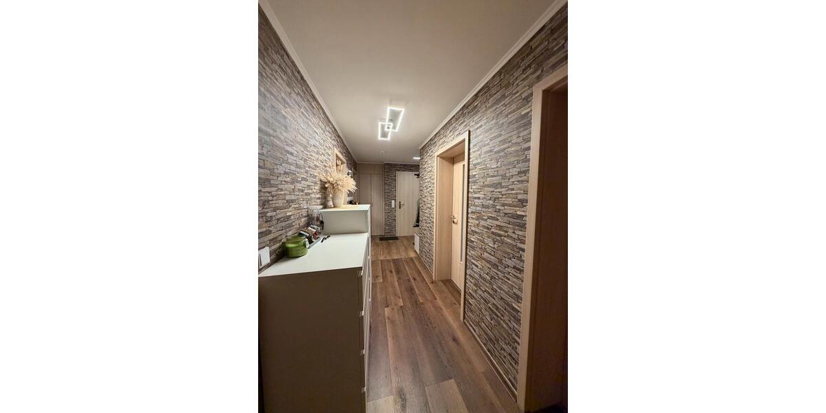 Dachgeschoßwohnung Schweinfurt Bellevue - 4 Zimmer, 89 m&sup2;, 280.000&euro; | Angebot:26914458